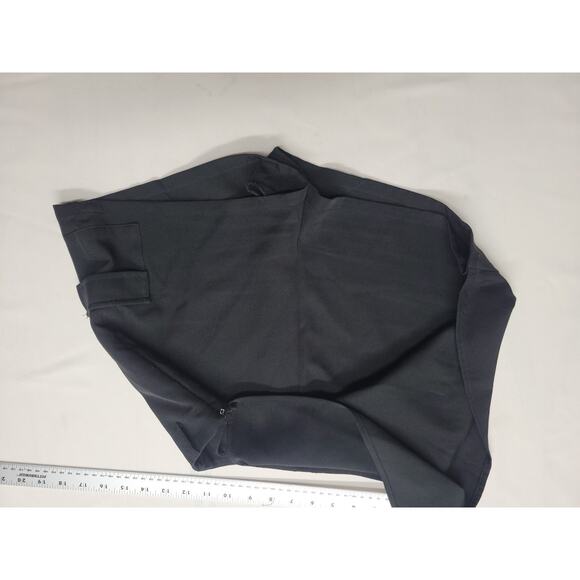 Contempo Women's Cargo Pocket Skort Black Size Medium - Picture 5 of 10